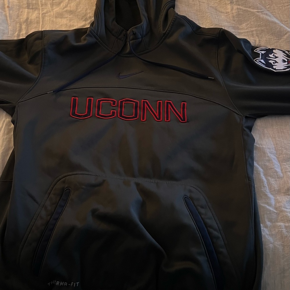 Nike Therma-Fit Jacket in Black and Blue